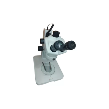 Microscopio Skymachine Trinocular AK36